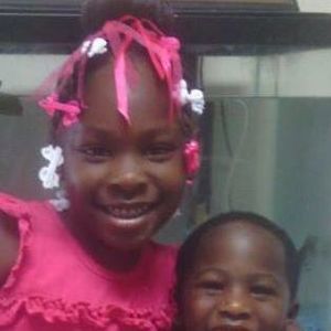 Meet your Posher, Derrick